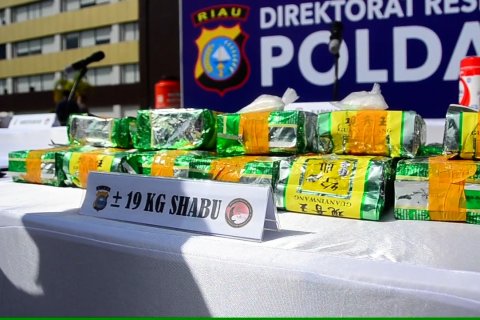 Polda riau bongkar peredaran narkoba lintas provinsi
