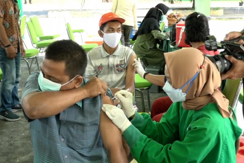 Riau kejar 4 juta masyarakat untuk vaksinasi COVID-19