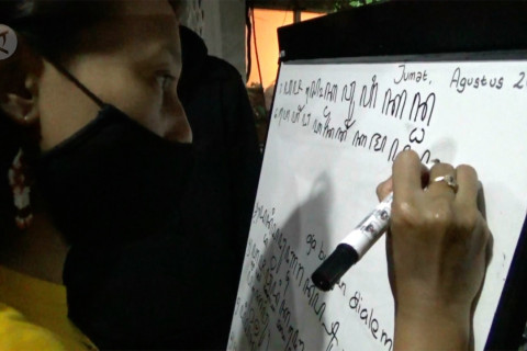 Menggali khazanah peradaban lampau dengan aksara Jawa