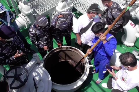 TNI AL tangkap MT Zodiac Star bermuatan minyak hitam