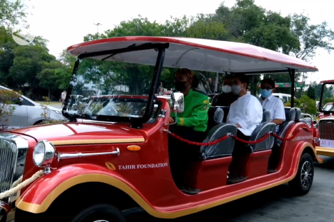 Solo terima hibah 8 mobil listrik klasik untuk pariwisata