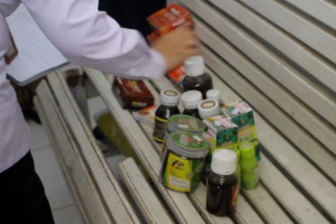 BPOM Palembang temukan obat kedaluwarsa dalam sidak apotek
