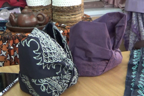 Menjadikan Deta sebagai suvenir Kota Padang