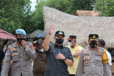 Bupati Pesawaran tinjau penerapan prokes di tempat wisata
