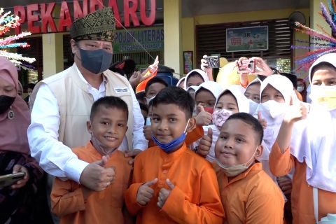Menko Airlangga apresiasi capaian vaksinasi Provinsi Riau