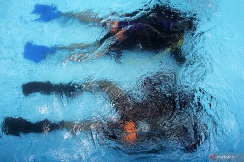 Latihan penyelamatan dalam air