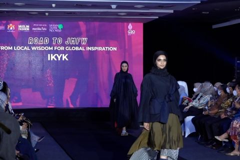 Upaya pemerintah mewujudkan Indonesia sebagai pusat mode muslim