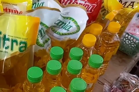 Harga minyak goreng di Sulawesi Tengah stabil