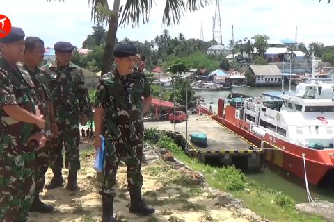 Mabesal cek sarana dan fasilitas SSAT di Lanal Kendari