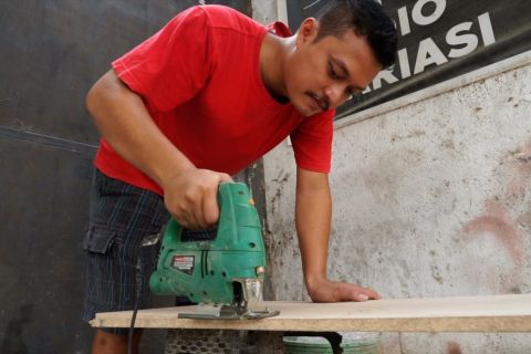 PLN NTB penuhi pasokan listrik pelaku usaha selama Ramadhan