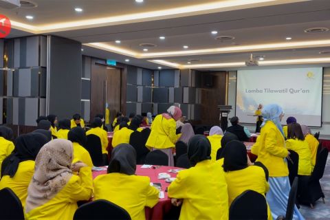 Tingkatkan kapasitas, Konjen RI ajak pekerja migran belajar di UT