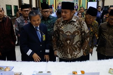 Gubernur Herman Deru minta tambahkan ikan dalam menu peserta haji