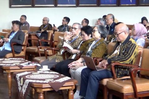 Dewan Guru Besar minta penganugerahan profesor kehormatan dihentikan