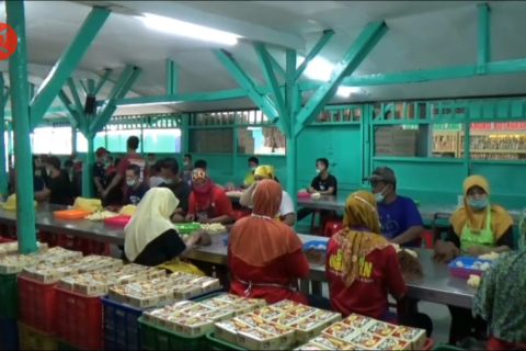 Menteri Teten minta UMKM satukan kekuatan lewat koperasi