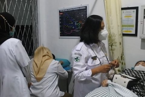 Kasus ISPA naik 15%, Dinkes Sumsel minta masyarakat gunakan masker