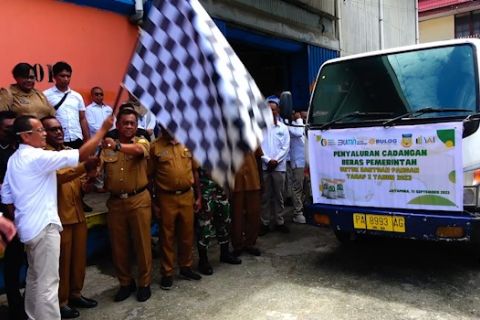 Bulog salurkan 110 ton beras bantuan pangan di Jayapura