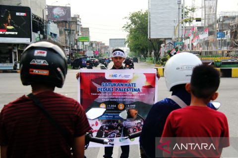 FOTO - Aksi pengumpulan donasi Peduli Palestina di Dumai