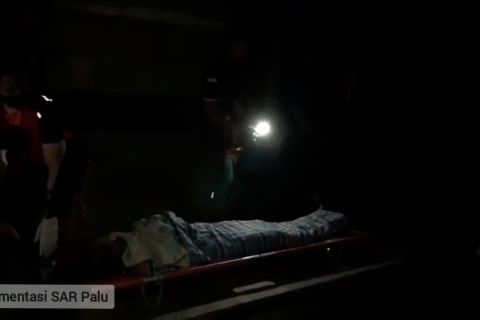 Basarnas evakuasi warga tersengat ikan Pari di Banggai Laut