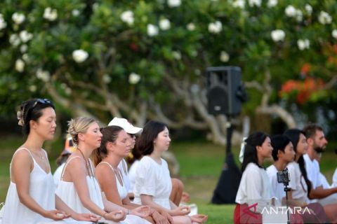 Perkenalkan Pulau Nusa Dharma sebagai pulau yoga