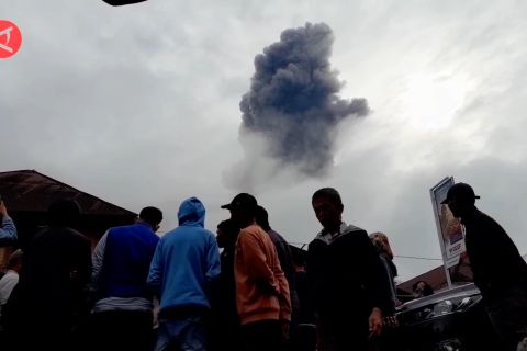 Tim gabungan terus mencari 12 Pendaki Gunung Marapi