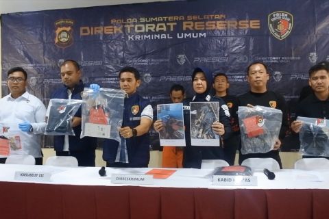 Polda Sumsel ungkap motif tersangka pembunuhan satu keluarga