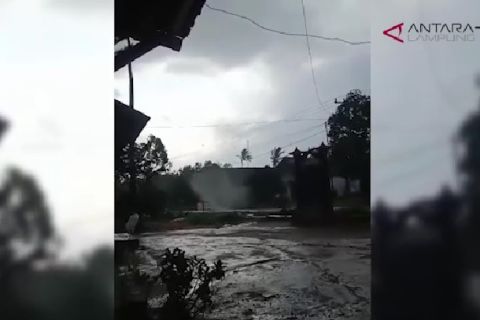 BPBD Lampung Selatan terjunkan tim ke bencana angin puting beliung