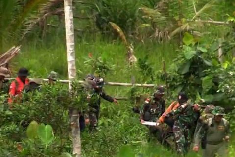Lanud Natuna latih cara bertahan hidup prajurit di situasi sulit