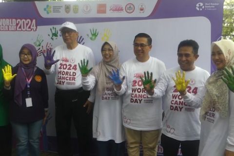 Ribuan peserta ramaikan peringatan Hari Kanker Sedunia di Banjarmasin