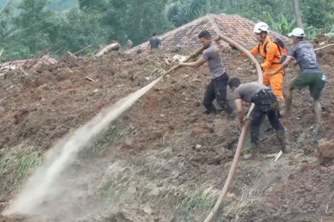 BNPB sebut longsor Bandung Barat akibat adanya alih fungsi hutan