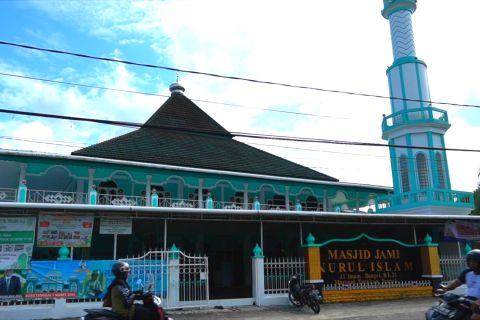 Mengunjungi masjid tertua di Kota Tarakan yang menjadi saksi sejarah