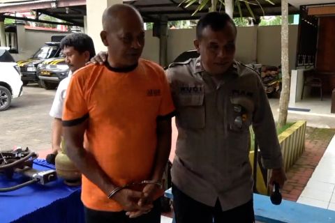 Polisi ringkus pembuat miras ilegal rumahan di Malang