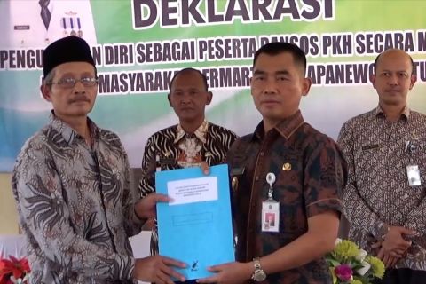 Puluhan warga Gunungkidul deklarasi pengunduran diri terima bansos PKH