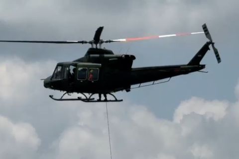 Heli Bell 412 temukan sinyal ELT diduga dari pesawat Smart Air