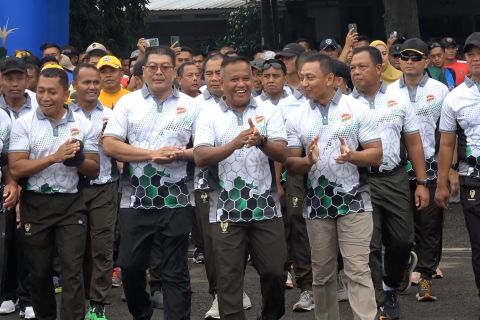 HUT 63 Kostrad gelar jalan sehat hingga kegiatan sosial di Malang