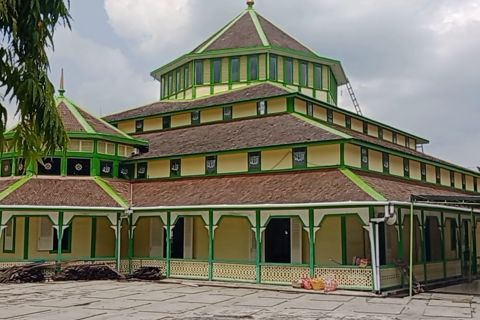 Masjid bersejarah Kutai simbol perlawanan kolonial dan gotong royong
