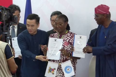 Nigeria resmikan proyek LRT canggih yang dibangun China di Lagos