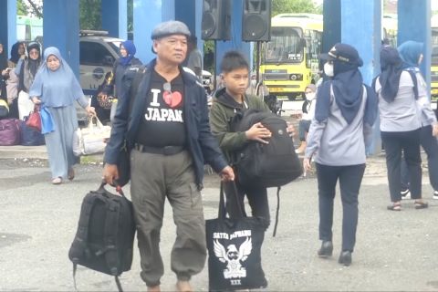 Gubernur Kalsel lepas ratusan peserta mudik gratis dari Banjarmasin