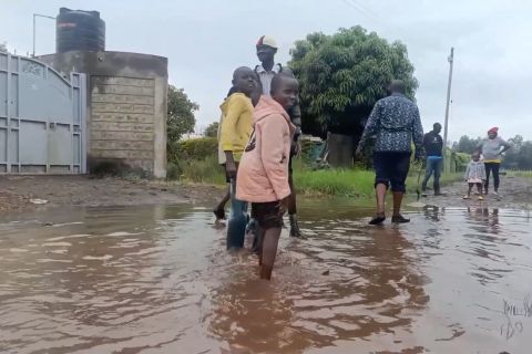 Kenya tunda pembukaan kembali sekolah karena banjir