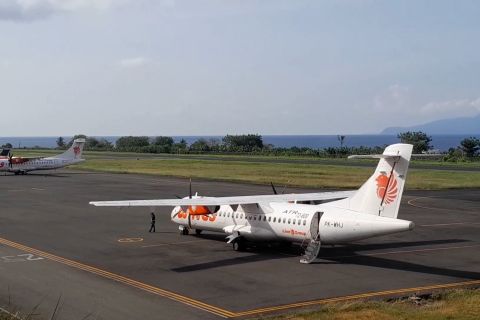 Penerbangan Ternate - Manado batal akibat erupsi Gunung Ruang