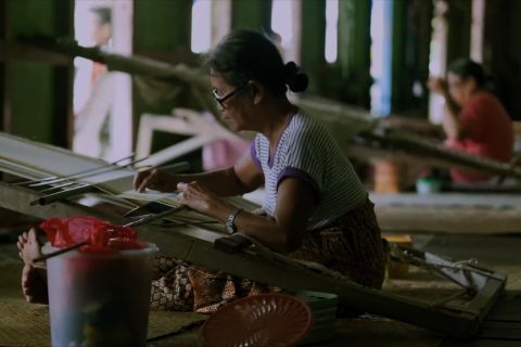 Upaya Kalbar pertahankan tenun wastra khas Kapuas Hulu