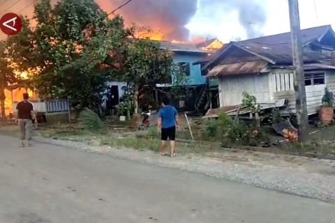 18 unit rumah di Desa Long Beluah Kaltara hangus terbakar