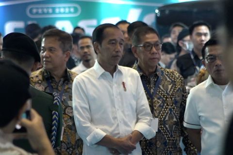 Jokowi harap ekosistem kendaraan listrik segera terbentuk