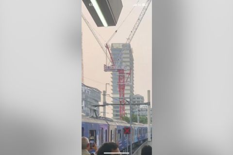 Operasional MRT berhenti sementara akibat insiden konstruksi Kejagung