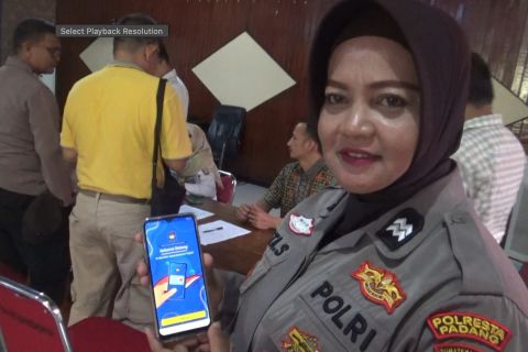 Disdukcapil Padang sasar anggota polisi aktivasi KTP digital