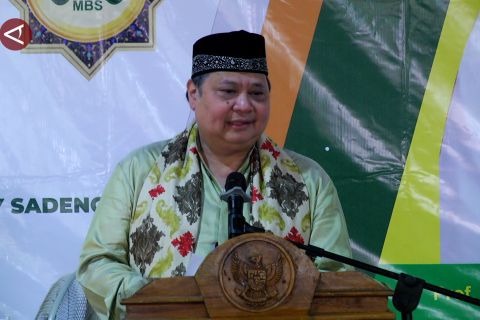 Airlangga: Pesantren berperan tingkatkan inklusi keuangan 90 persen