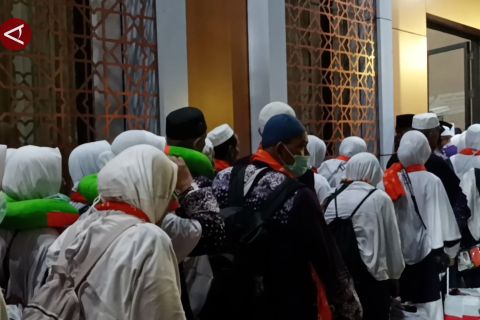 Jamaah haji asal Bojonegoro tiba di Tanah Air