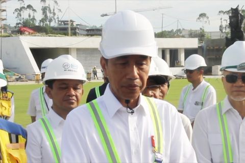 Jokowi pastikan kesiapan arena upacara 17 Agustus di istana baru