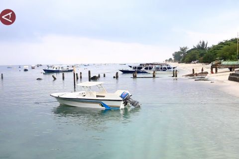 Kebocoran pipa penyulingan berdampak pada pariwisata di tiga Gili