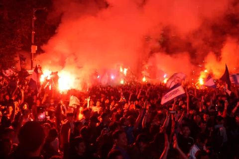 Nonton Bareng, ribuan bobotoh euforia atas kemenangan Persib Bandung