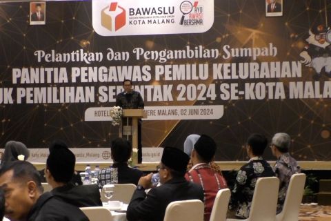 Pj Wali Kota Malang minta Panwaskel bekerja profesional dan transparan